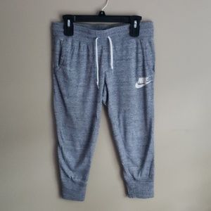 Gray NIKE capri athletic pants